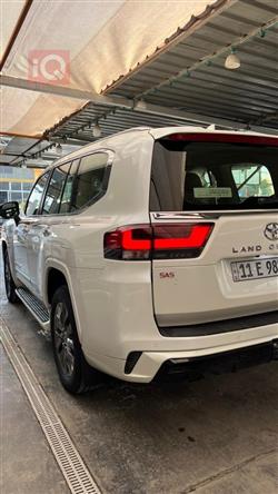 تويوتا لاندكروزر